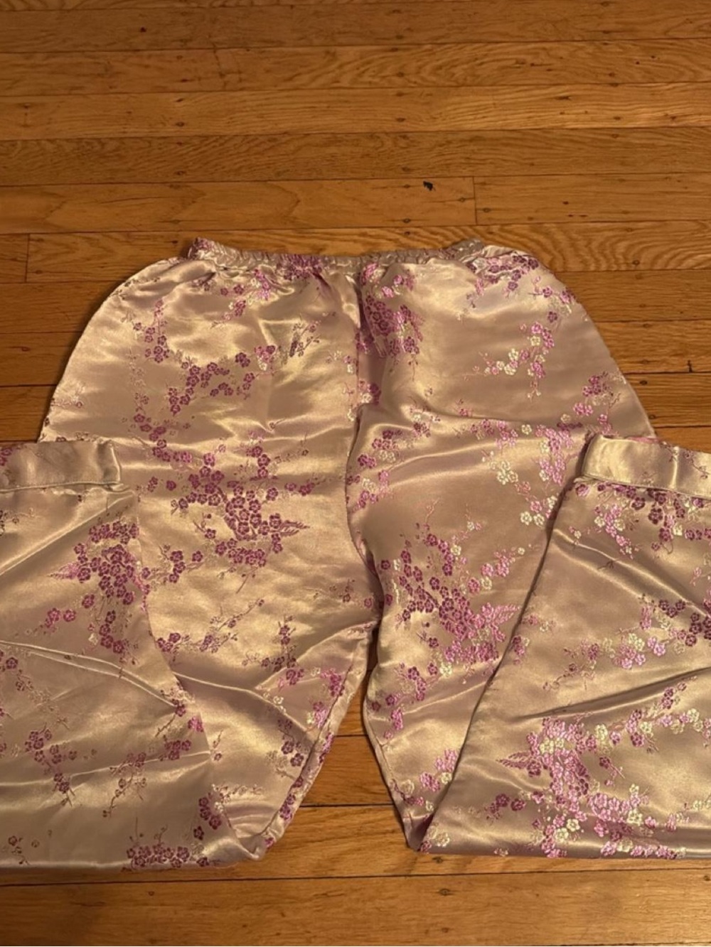 Satin Floral Women’s Pants in Light Purple with Pink Detail